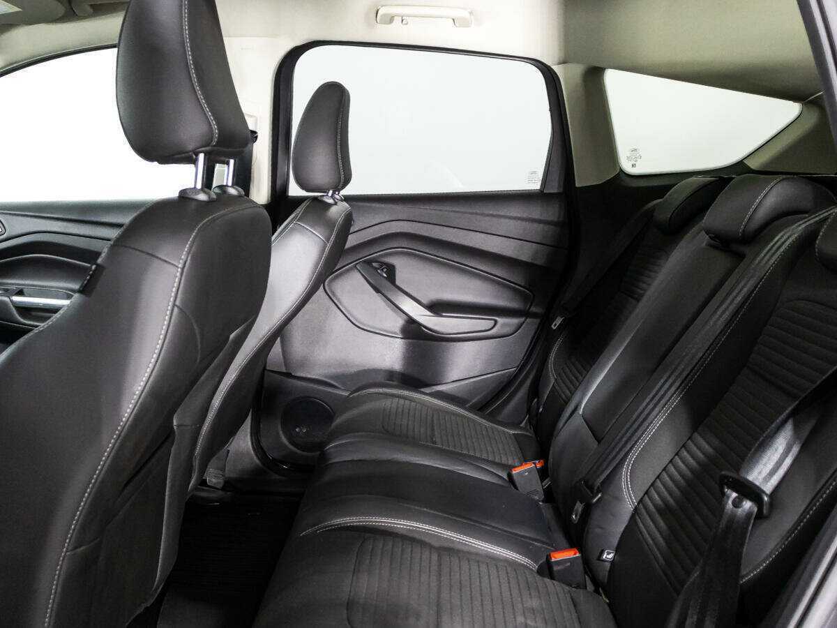 Ford Kuga 2017 года с пробегом. Фото: #9