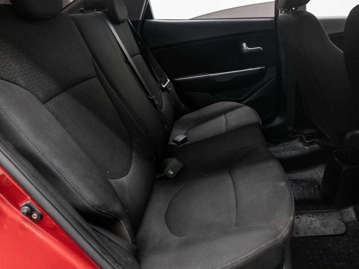 Kia Rio 2012 года с пробегом. Фото: #9