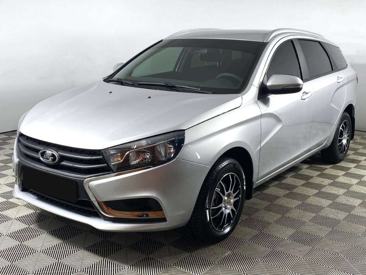 Lada (ВАЗ) Vesta 2021 года с пробегом. Посмотреть фото
