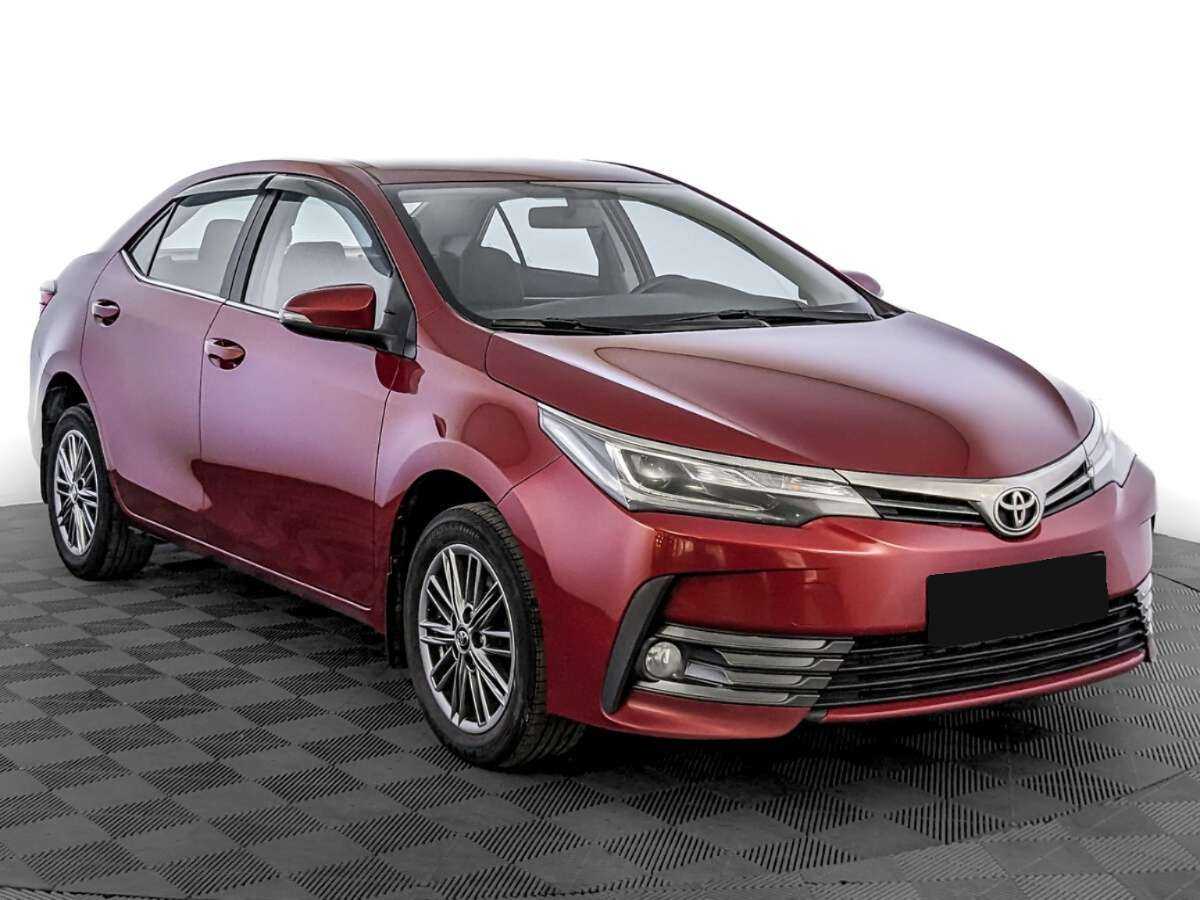 Toyota Corolla 2018 года с пробегом. Фото: #2