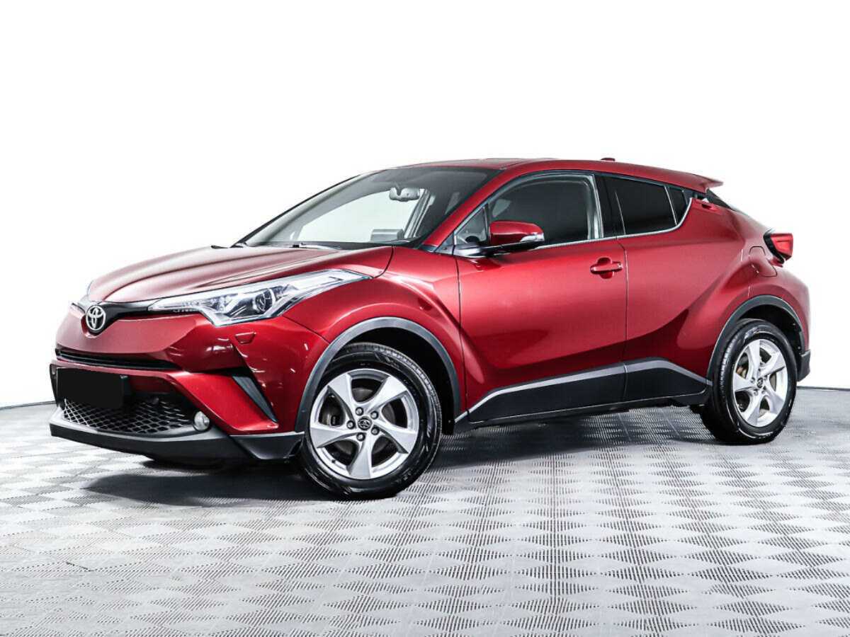 Toyota C-HR 2019 года с пробегом. Посмотреть фото