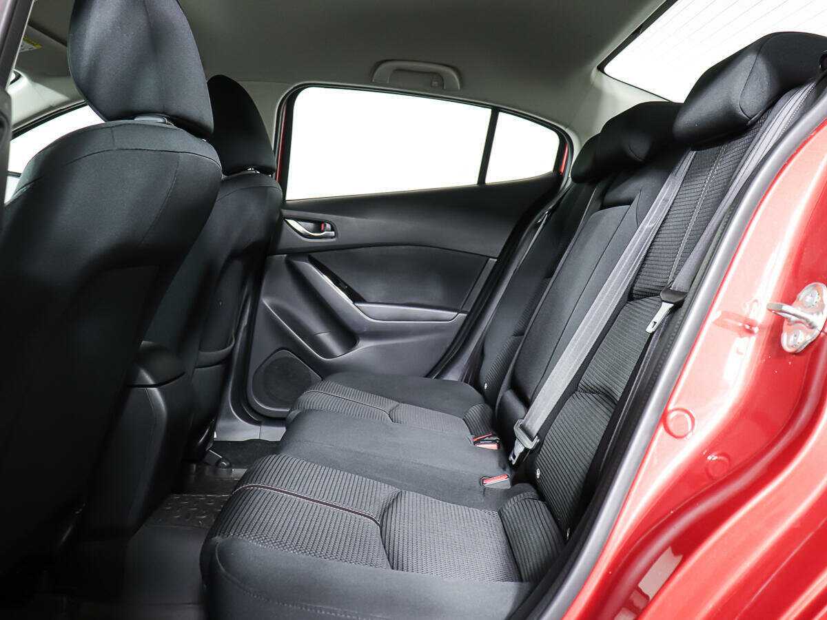 Mazda 3 2018 года с пробегом. Фото: #11
