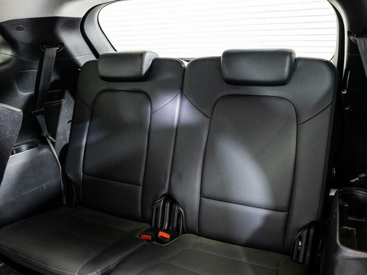 Hyundai Santa Fe 2015 года с пробегом. Фото: #17