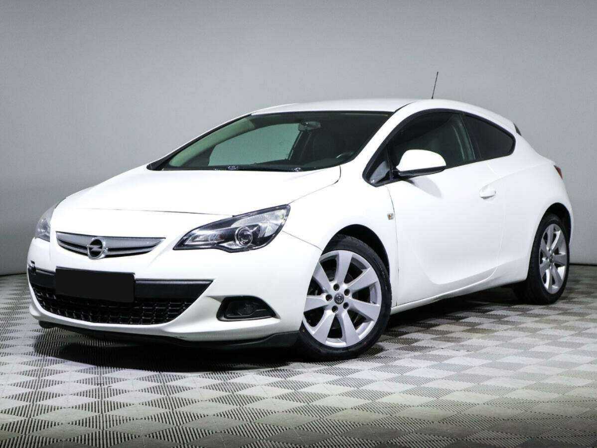 Opel Astra 2013 года с пробегом. Фото: #0