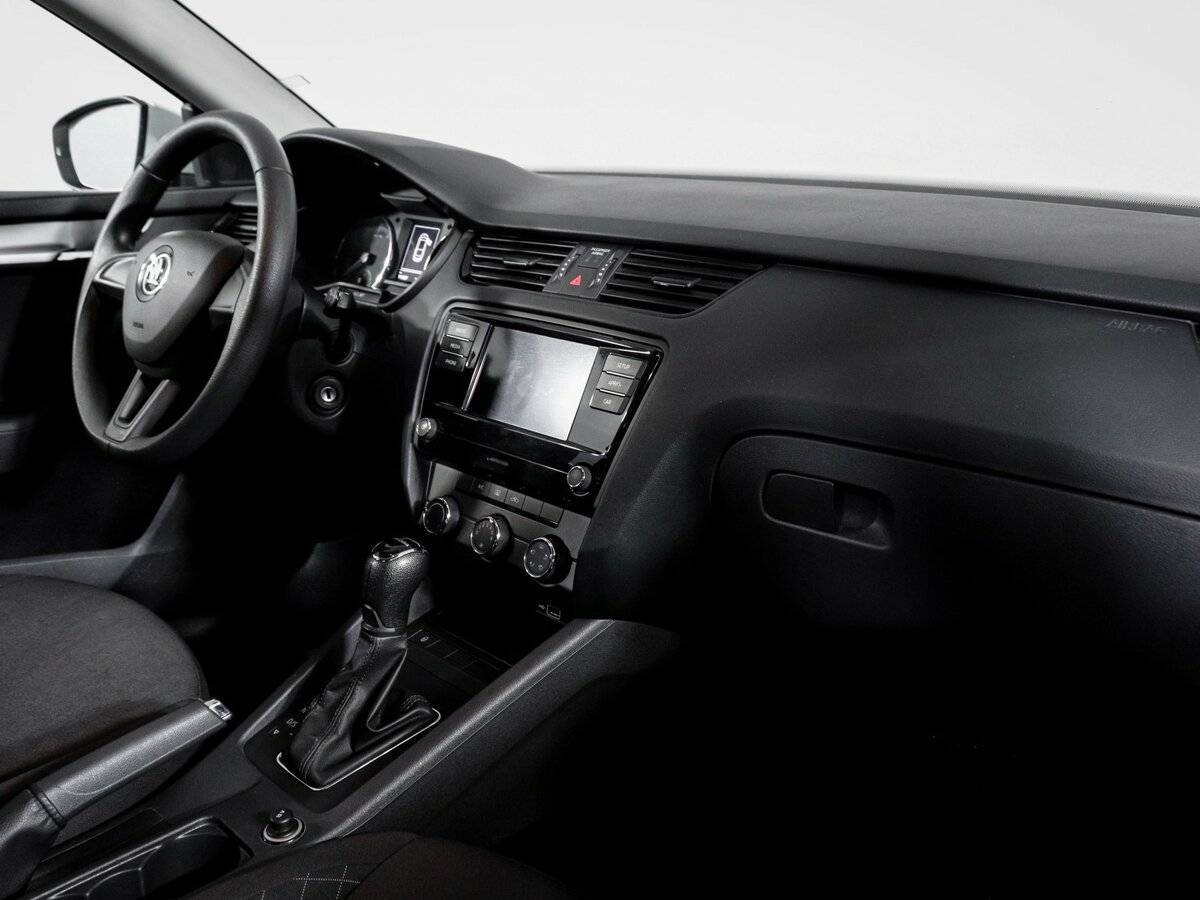 Skoda Octavia 2019 года с пробегом. Фото: #8