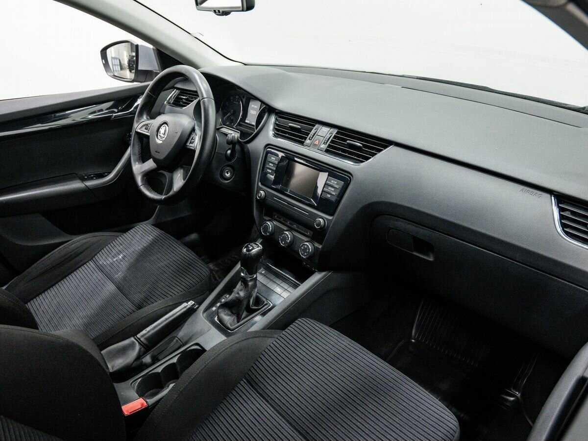 Skoda Octavia 2015 года с пробегом. Фото: #3