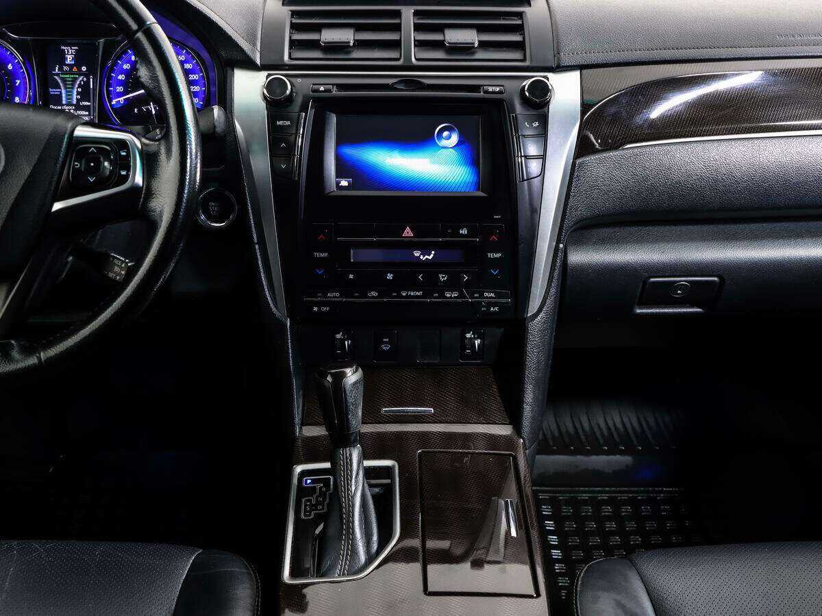 Toyota Camry 2017 года с пробегом. Фото: #14