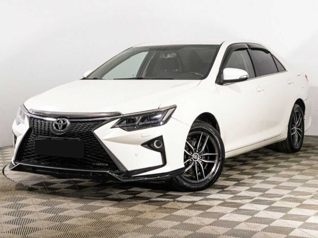 Toyota Camry 2018 года с пробегом. Посмотреть фото