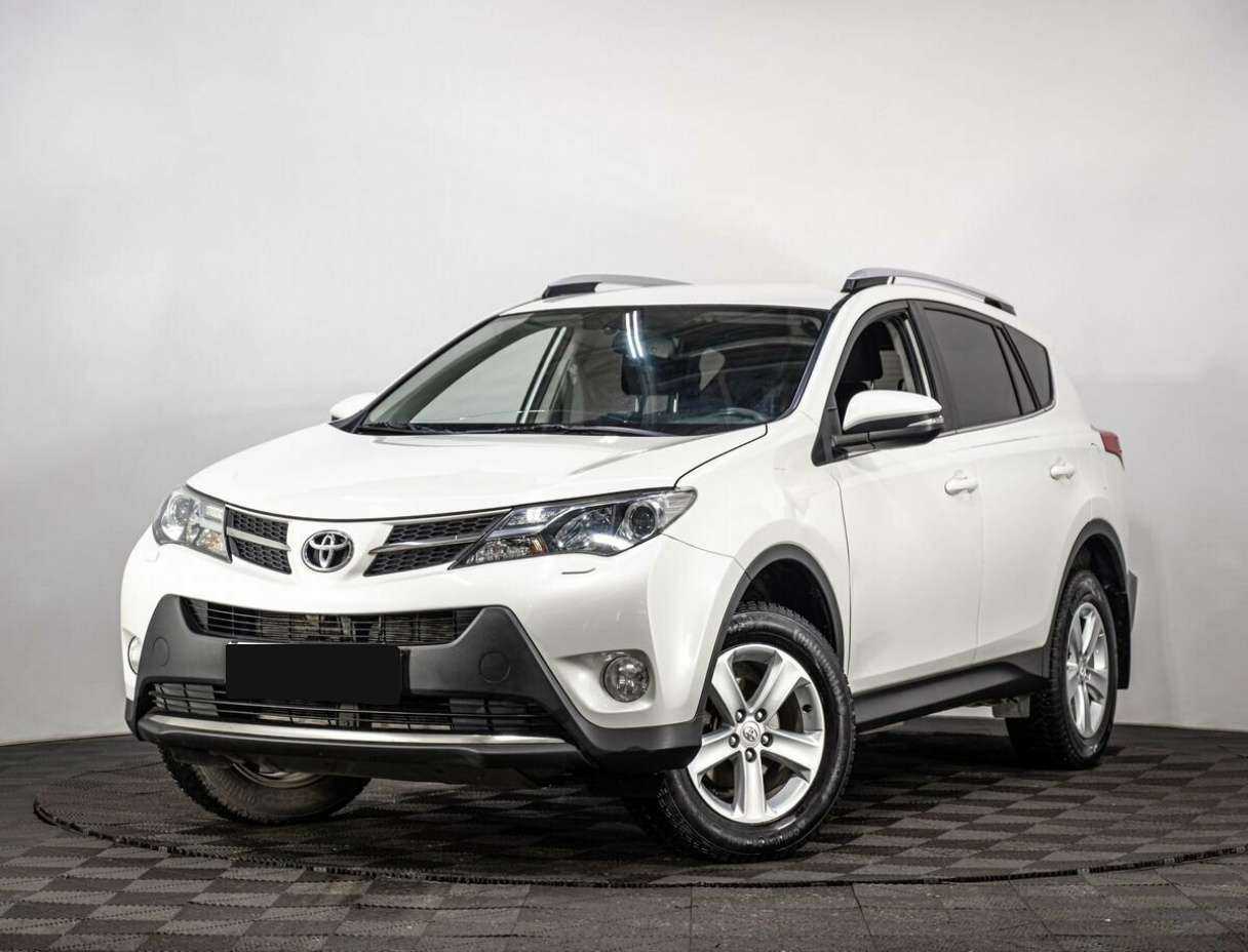 Toyota RAV4 2014 года с пробегом. Посмотреть фото