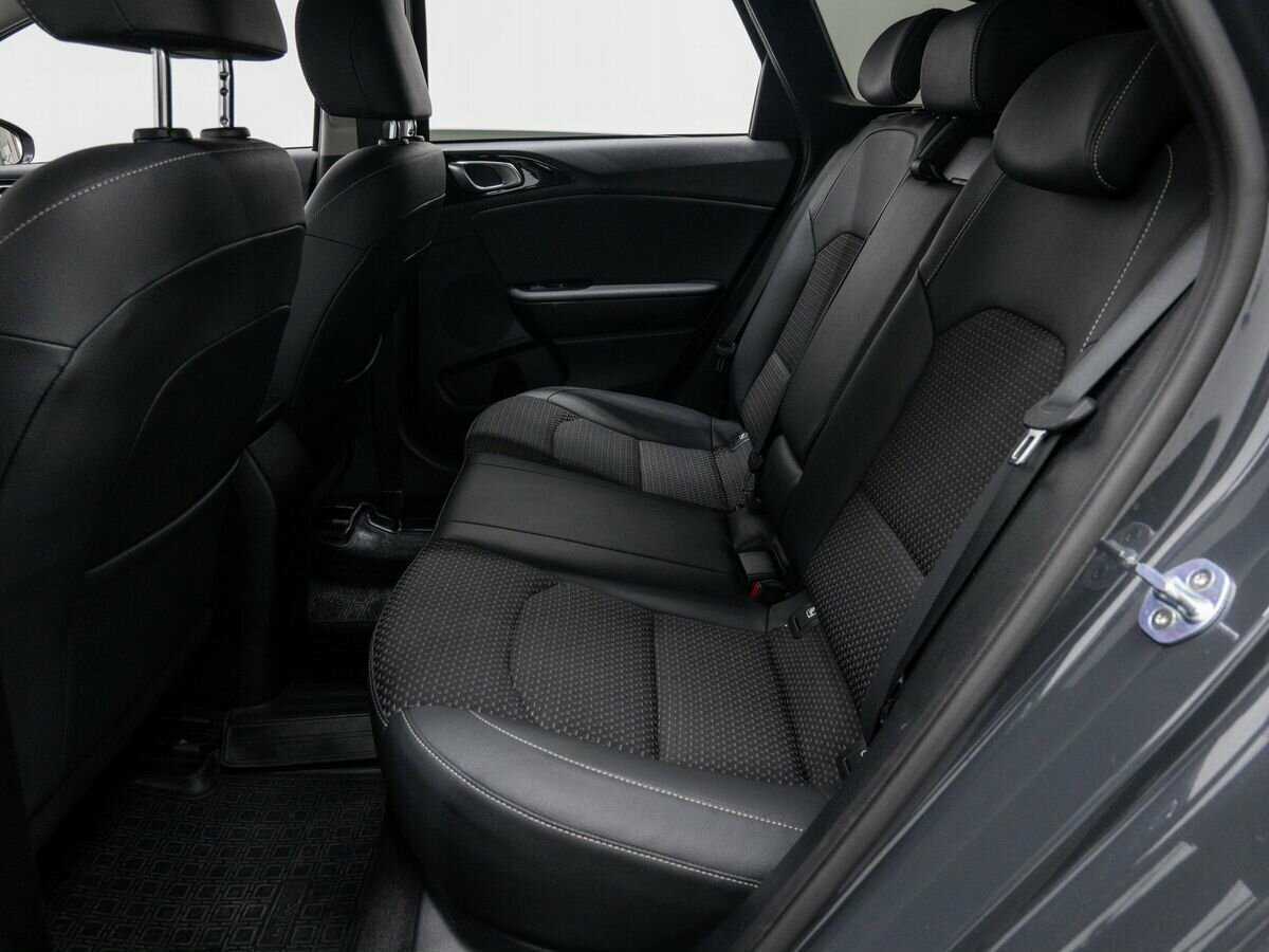 Kia Ceed 2019 года с пробегом. Фото: #12