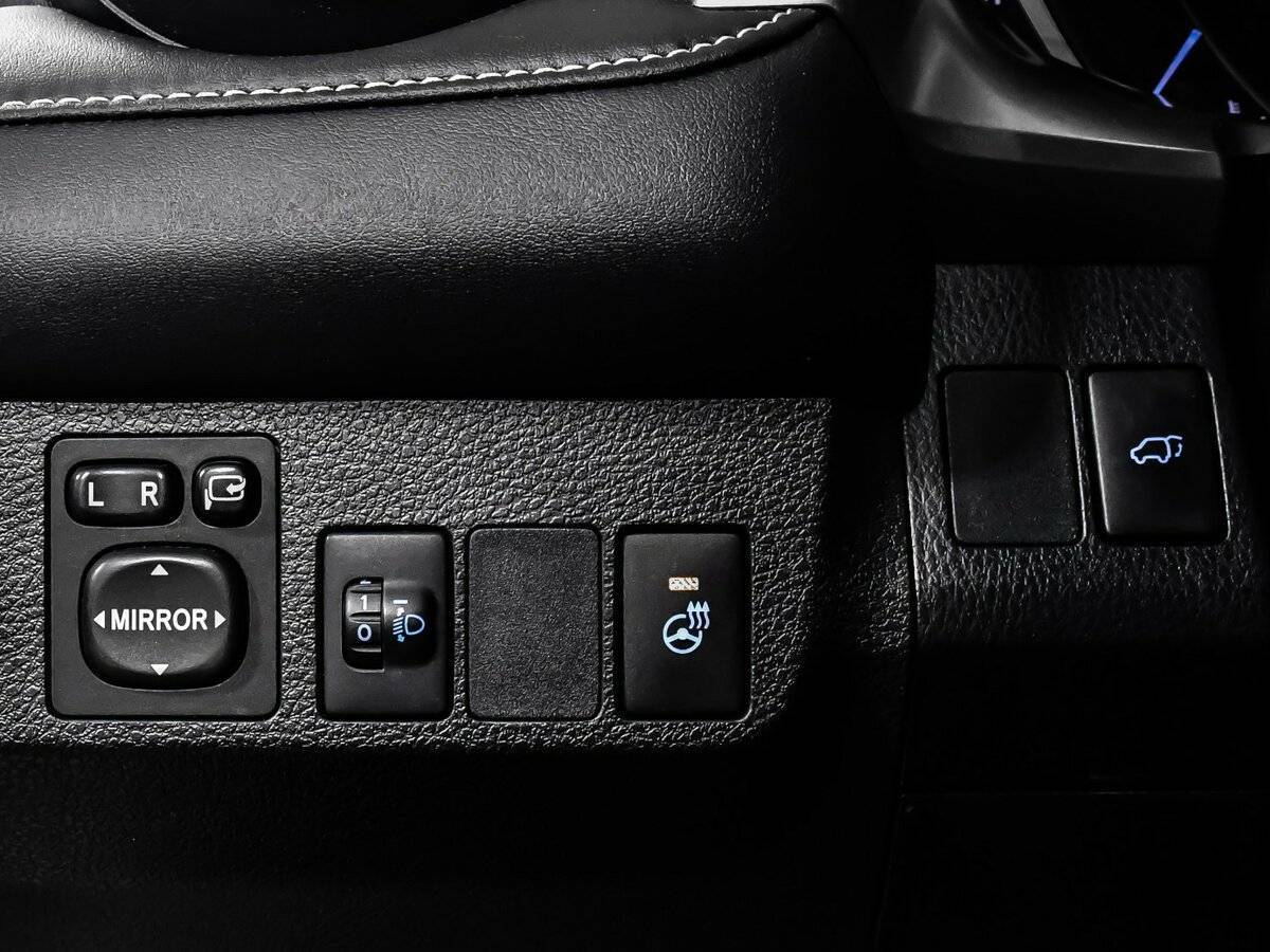 Toyota RAV4 2017 года с пробегом. Фото: #13