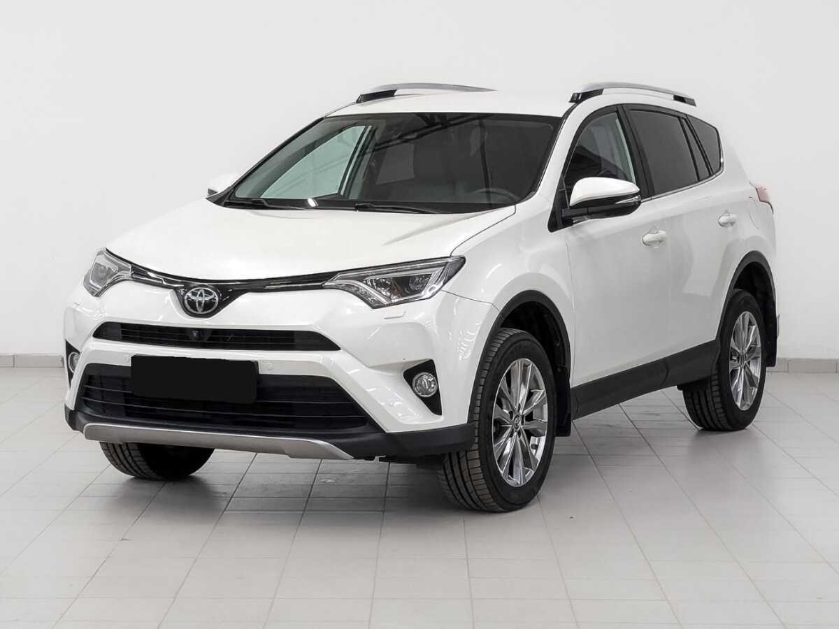 Toyota RAV4 2017 года с пробегом. Посмотреть фото
