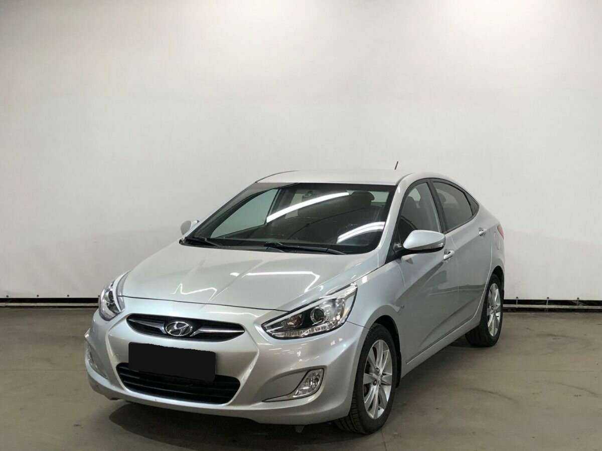Hyundai Solaris 2014 года с пробегом. Посмотреть фото
