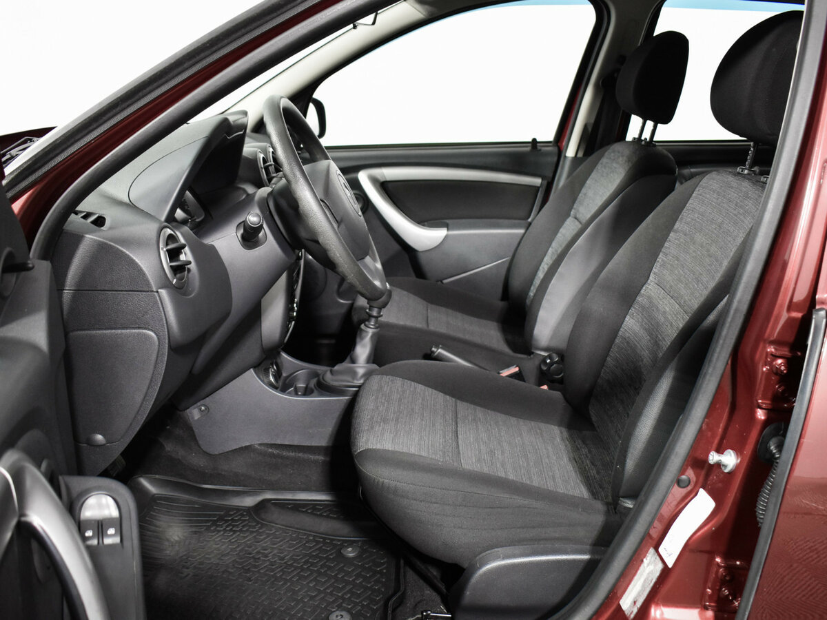 Renault Duster 2013 года с пробегом. Фото: #9