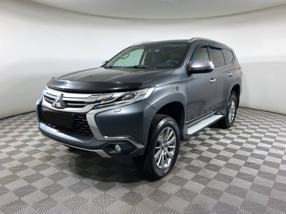 Mitsubishi Pajero Sport 2018 года с пробегом. Посмотреть фото