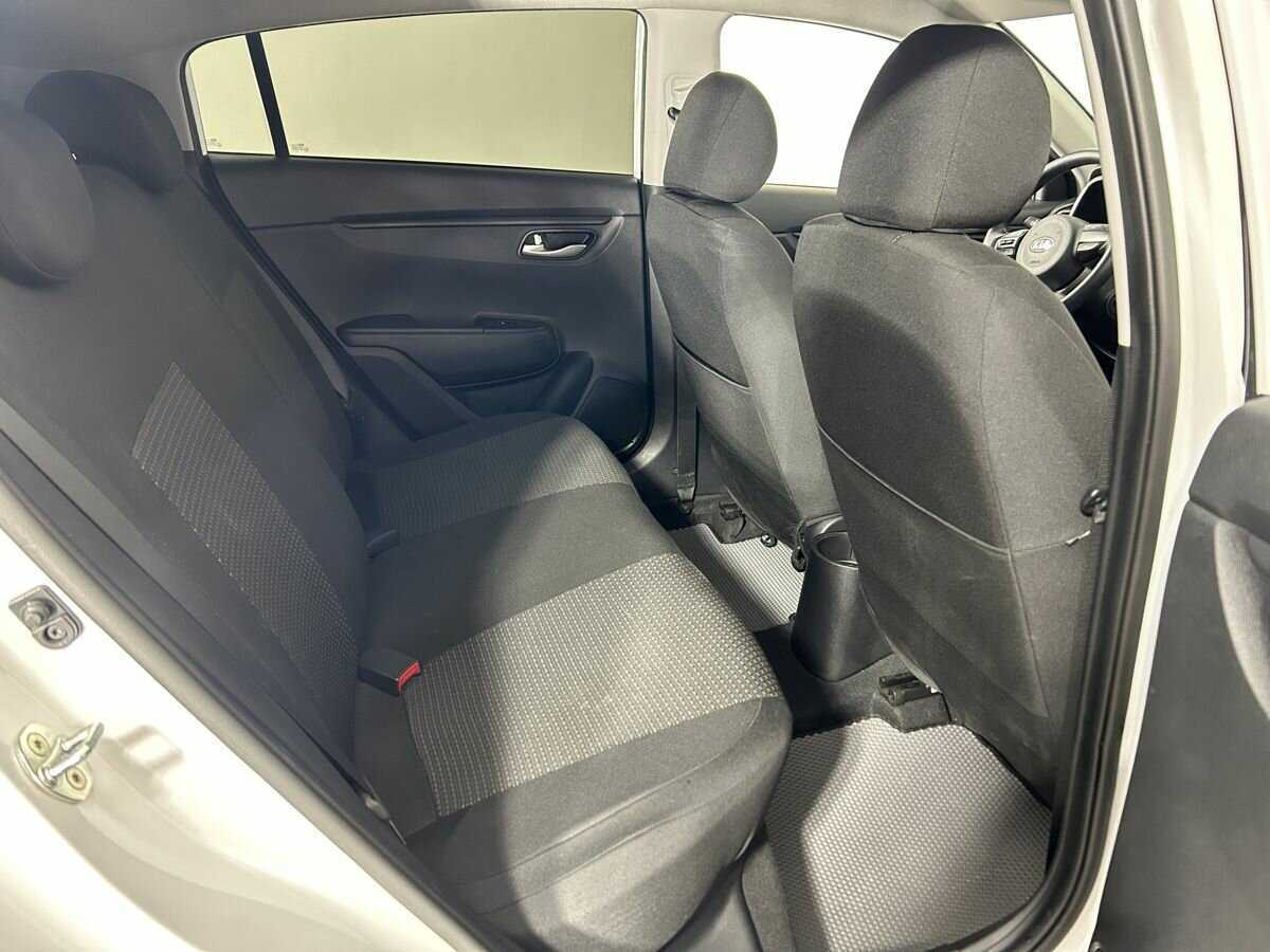Kia Rio 2021 года с пробегом. Фото: #15
