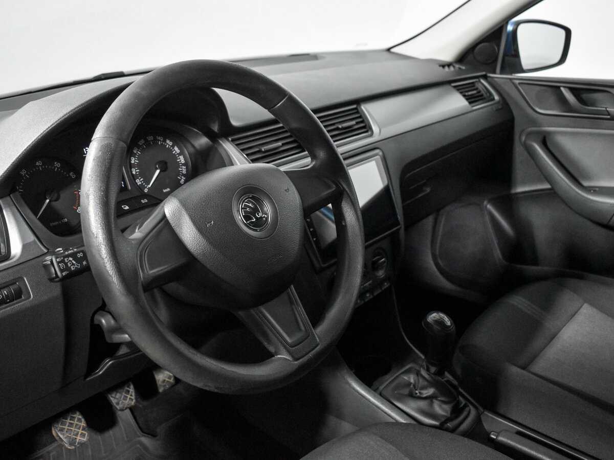 Skoda Rapid 2014 года с пробегом. Фото: #8