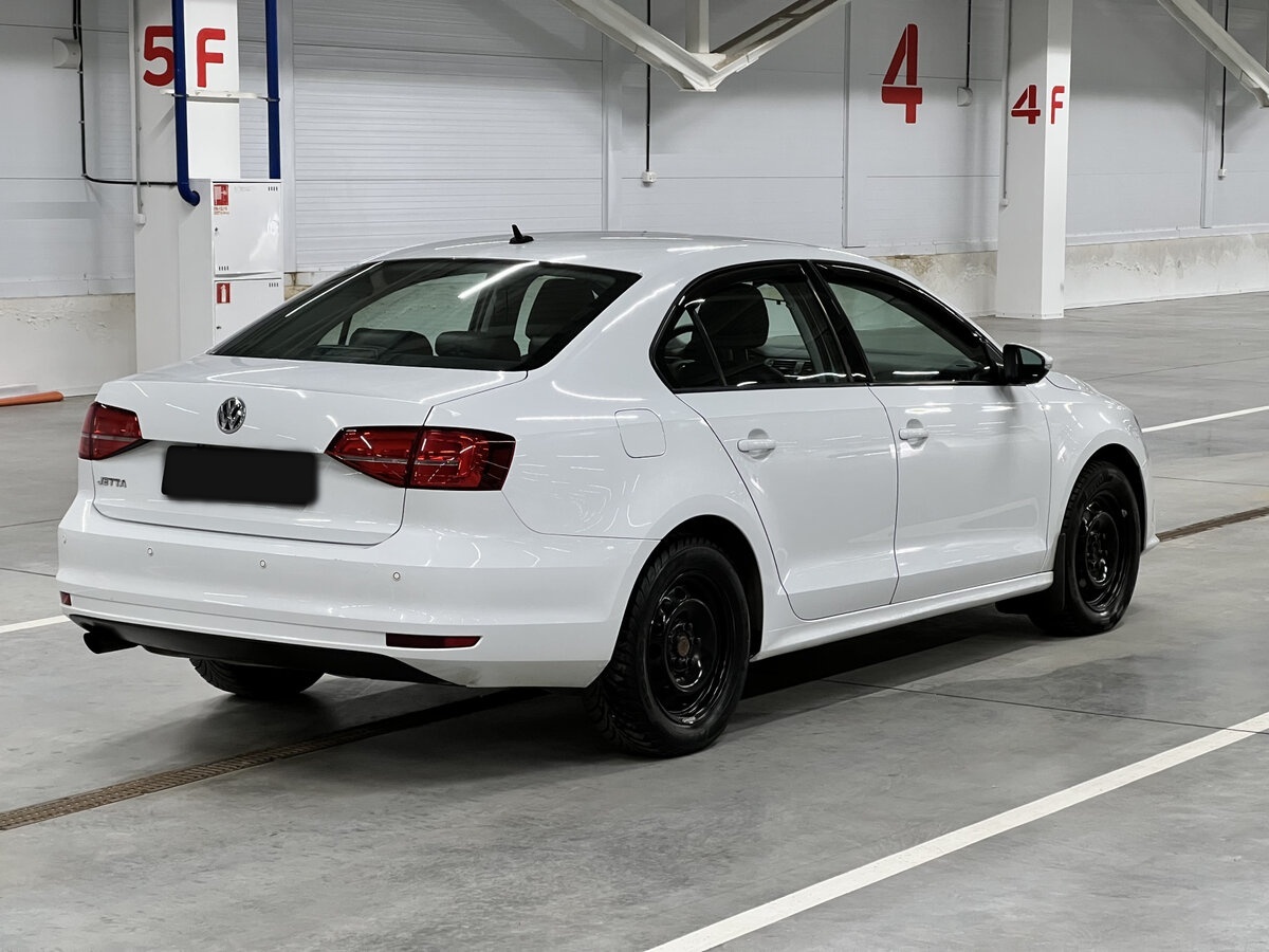 Volkswagen Jetta 2016 года с пробегом. Фото: #4