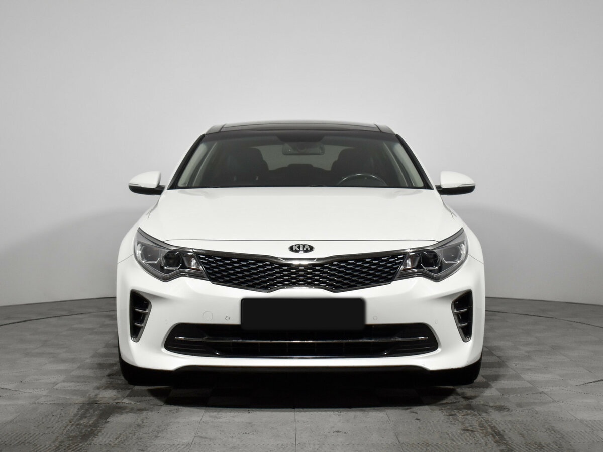 Kia K5 2017 года с пробегом. Фото: #1