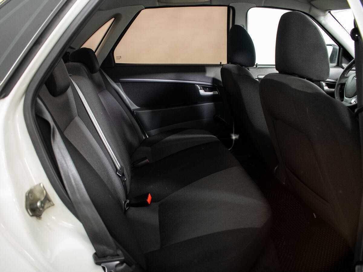 Lada (ВАЗ) Priora 2017 года с пробегом. Фото: #7