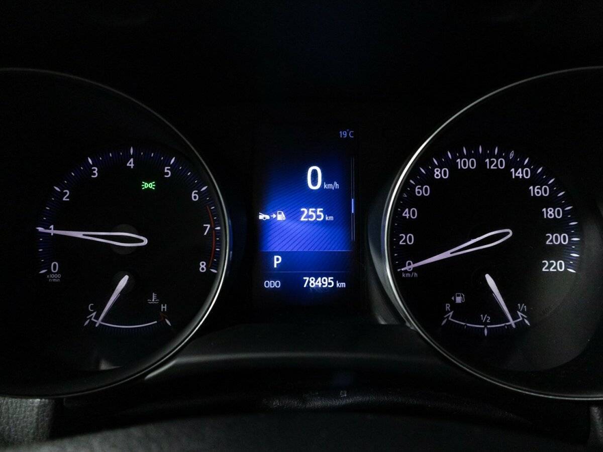 Toyota C-HR 2019 года с пробегом. Фото: #11