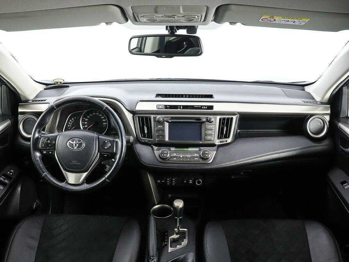 Toyota RAV4 2012 года с пробегом. Фото: #11