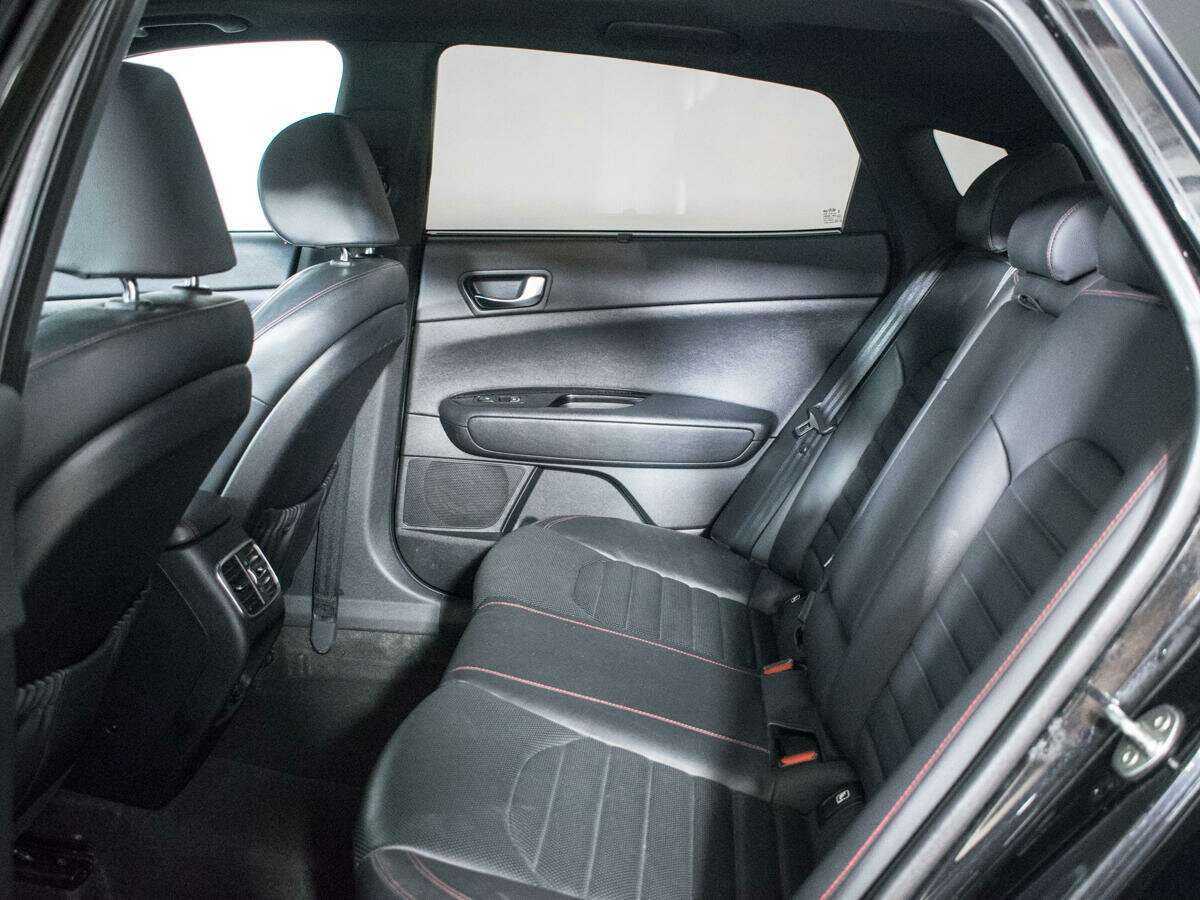 Kia Optima 2018 года с пробегом. Фото: #9