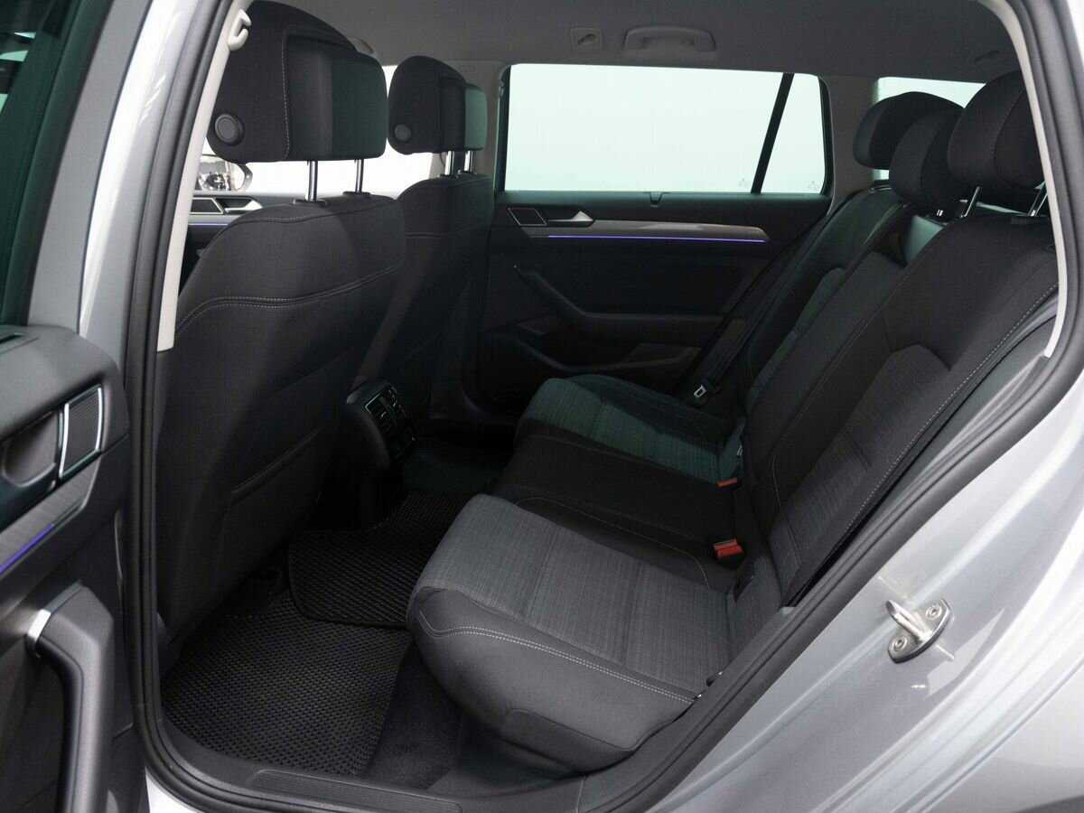 Volkswagen Passat 2020 года с пробегом. Фото: #10