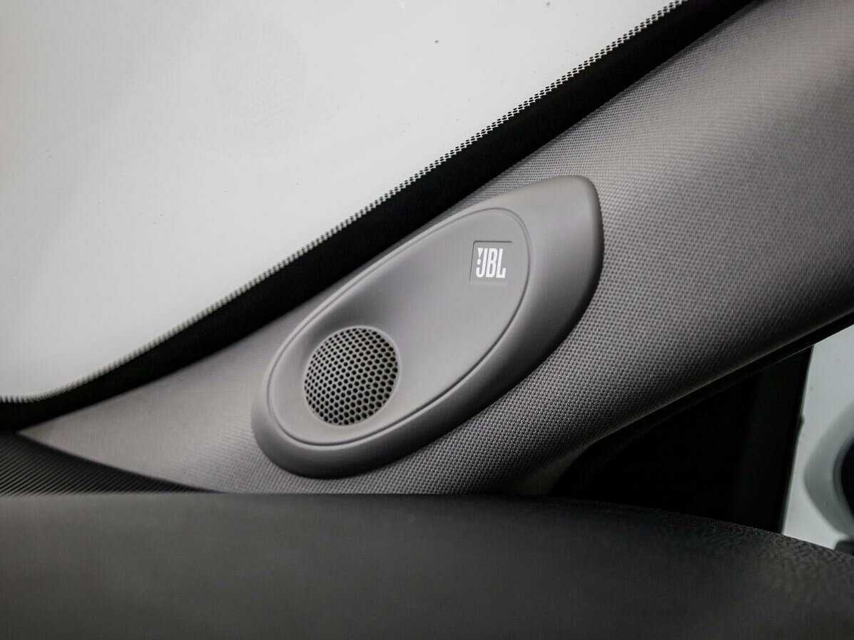 Toyota Camry 2018 года с пробегом. Фото: #14