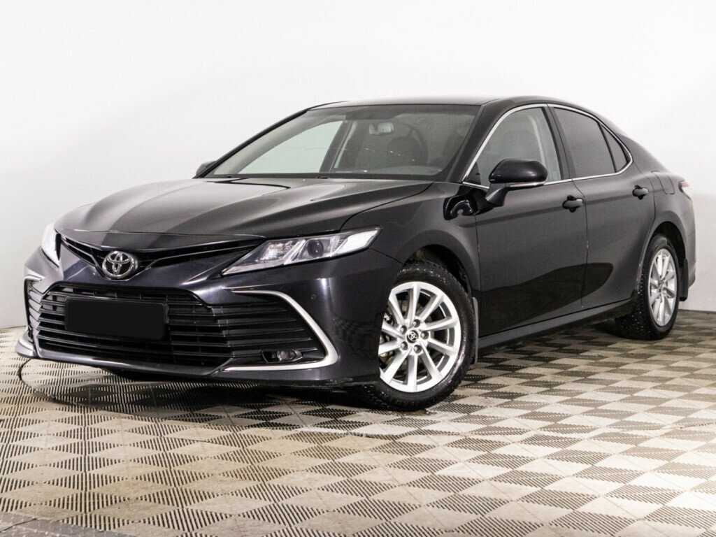 Toyota Camry 2021 года с пробегом. Посмотреть фото
