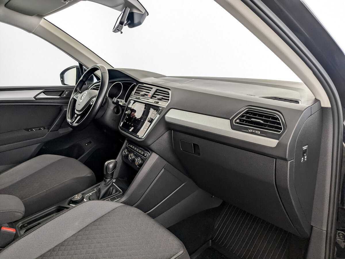 Volkswagen Tiguan 2020 года с пробегом. Фото: #10