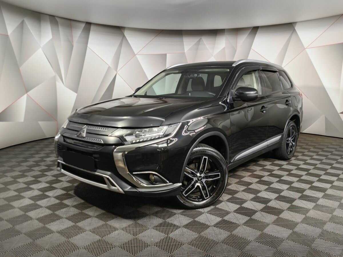 Mitsubishi Outlander 2019 года с пробегом. Посмотреть фото
