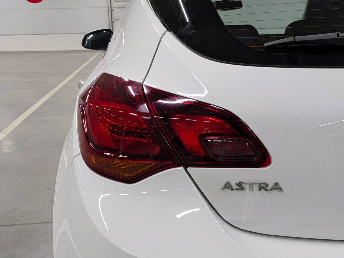 Opel Astra 2013 года с пробегом. Фото: #8