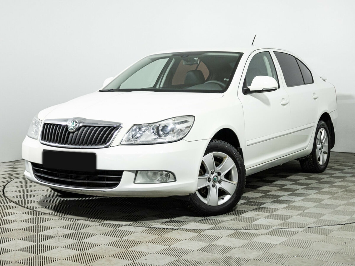 Skoda Octavia 2012 года с пробегом. Посмотреть фото