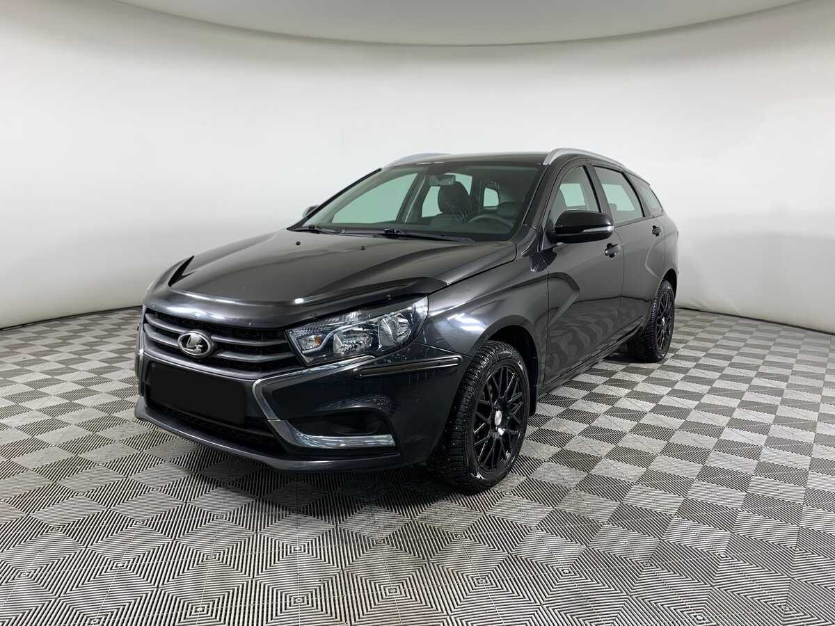 Lada (ВАЗ) Vesta 2018 года с пробегом. Посмотреть фото