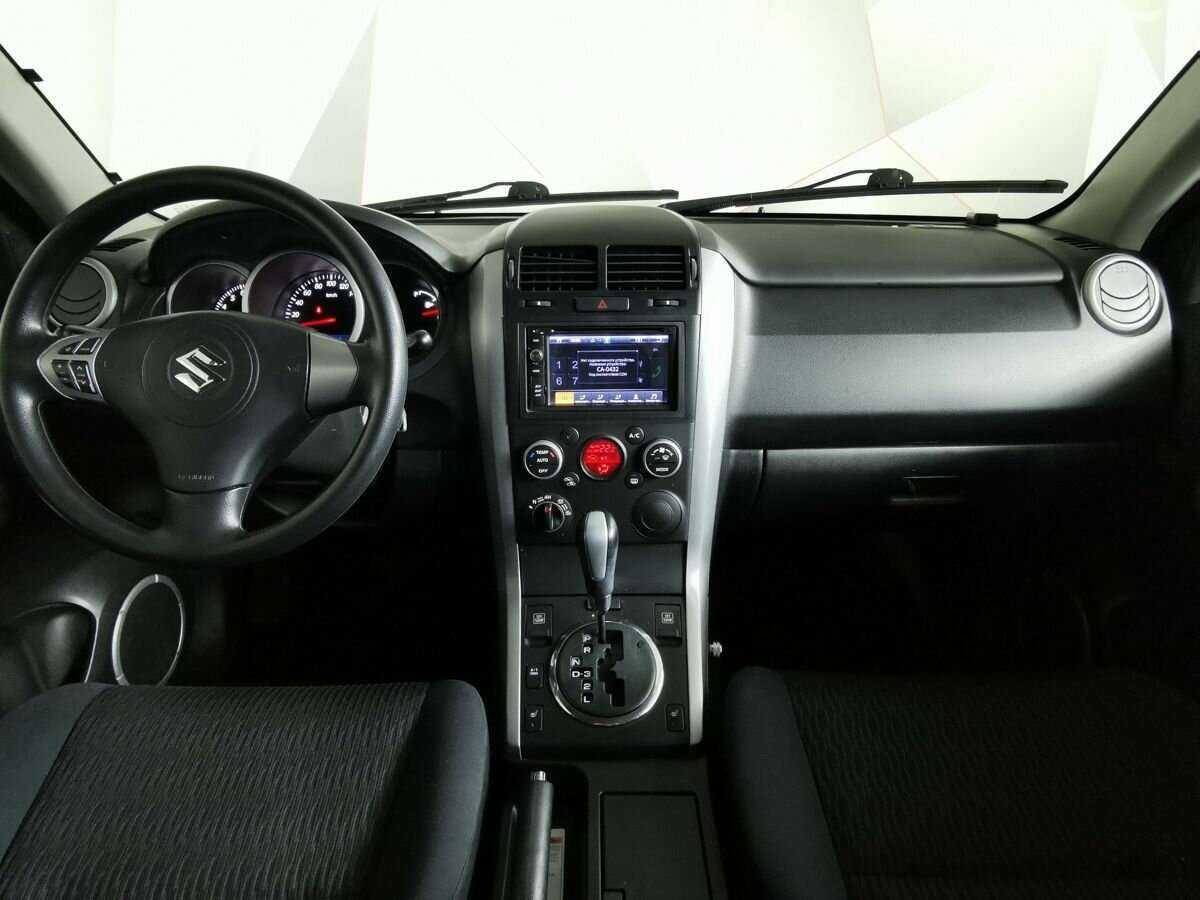 Suzuki Grand Vitara 2013 года с пробегом. Фото: #9