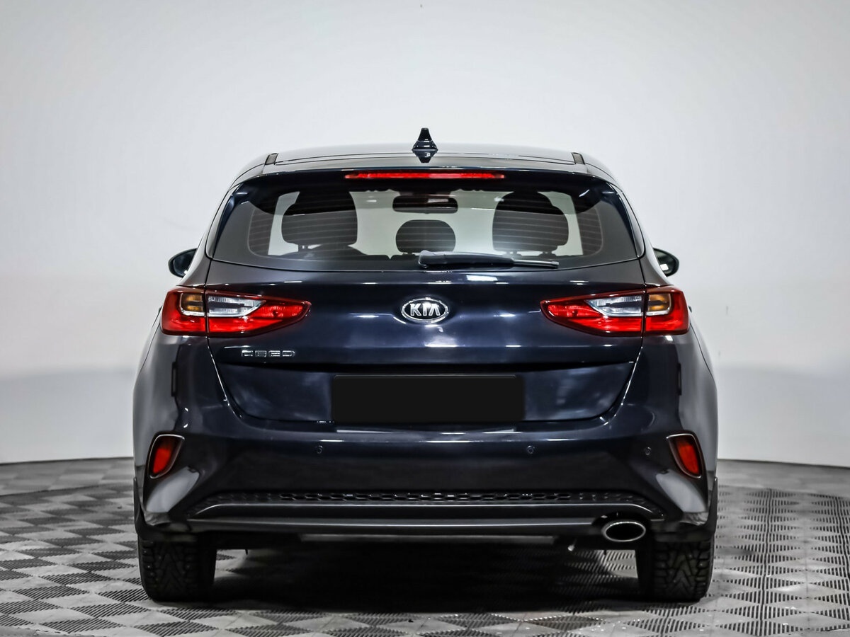 Kia Ceed 2020 года с пробегом. Фото: #4