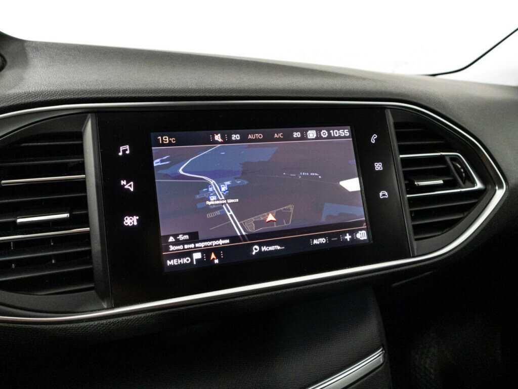 Peugeot 308 2018 года с пробегом. Фото: #14