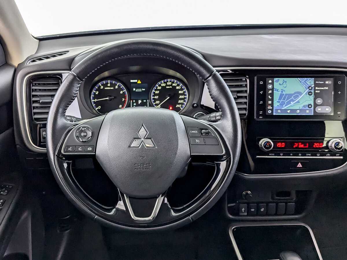 Mitsubishi Outlander 2021 года с пробегом. Фото: #15