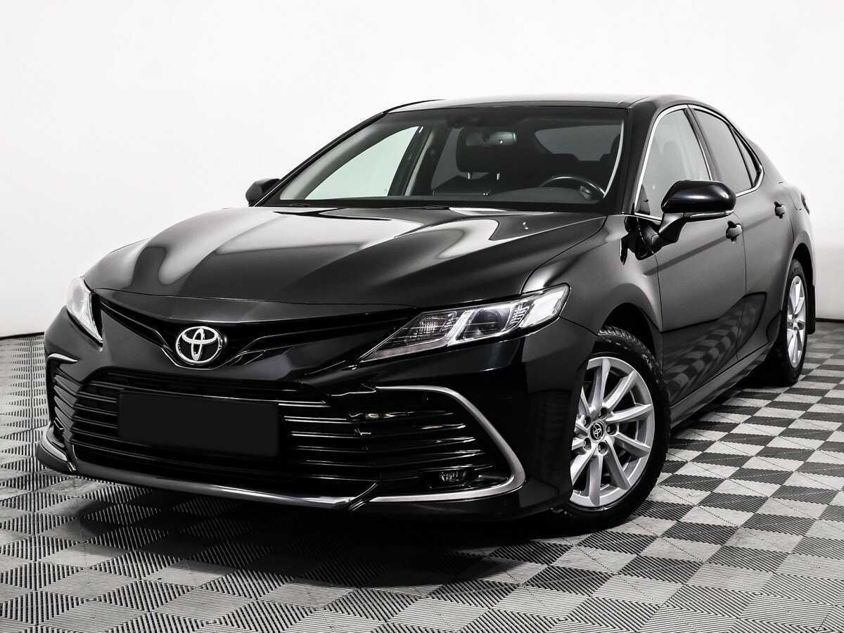 Toyota Camry 2022 года с пробегом. Посмотреть фото