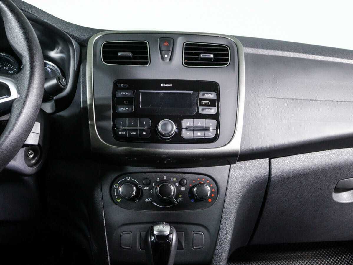 Renault Logan 2022 года с пробегом. Фото: #10