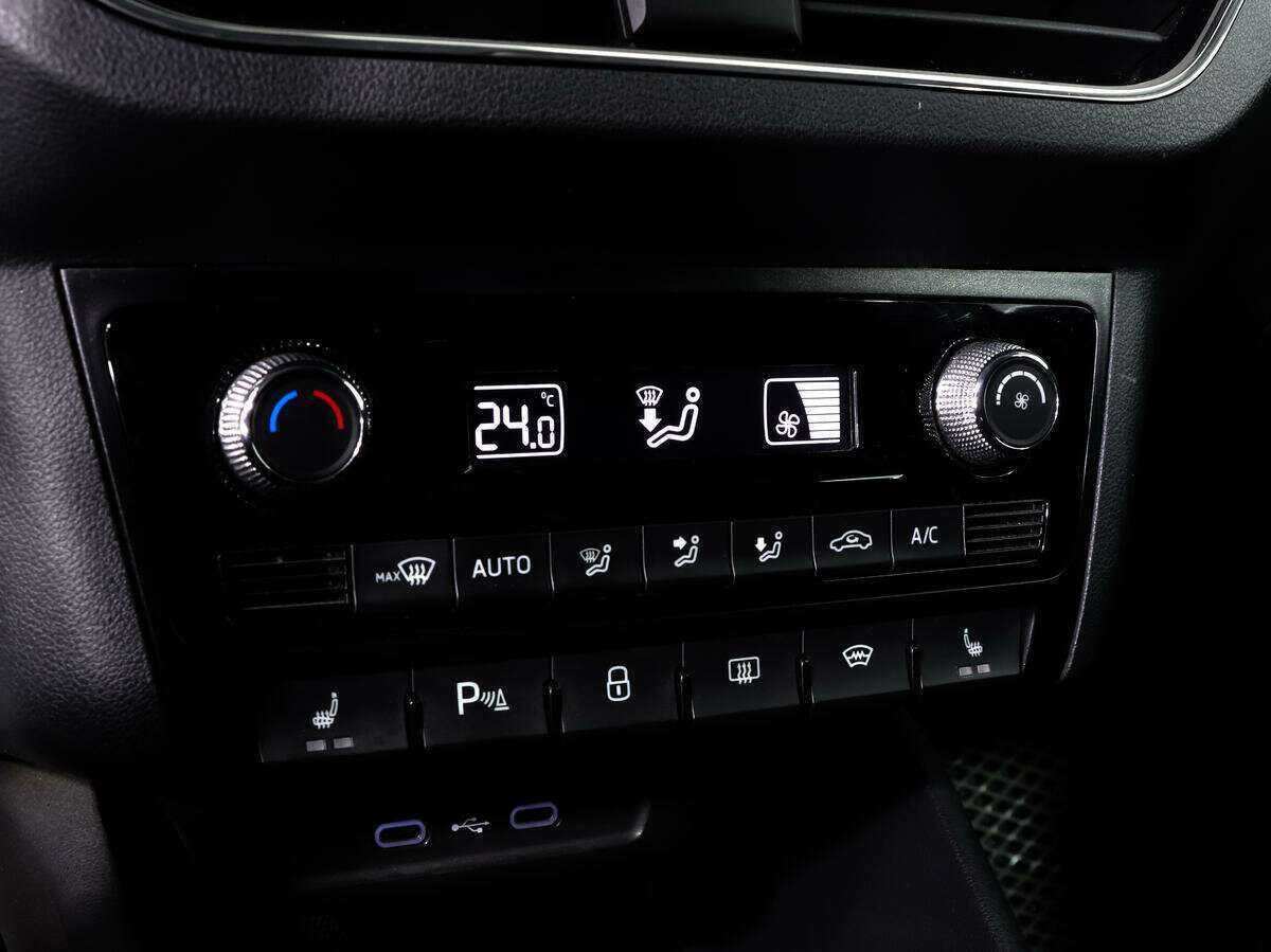 Skoda Rapid 2021 года с пробегом. Фото: #12