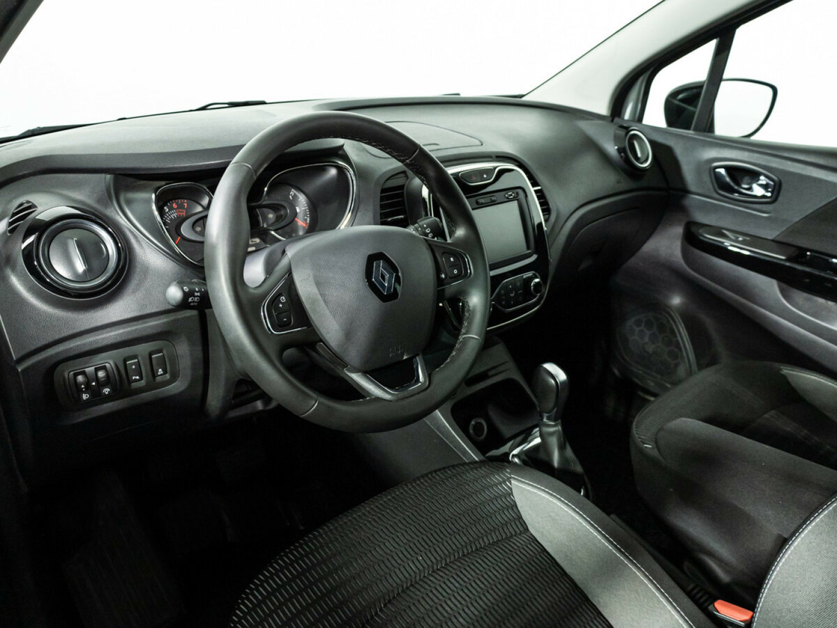 Renault Kaptur 2019 года с пробегом. Фото: #10