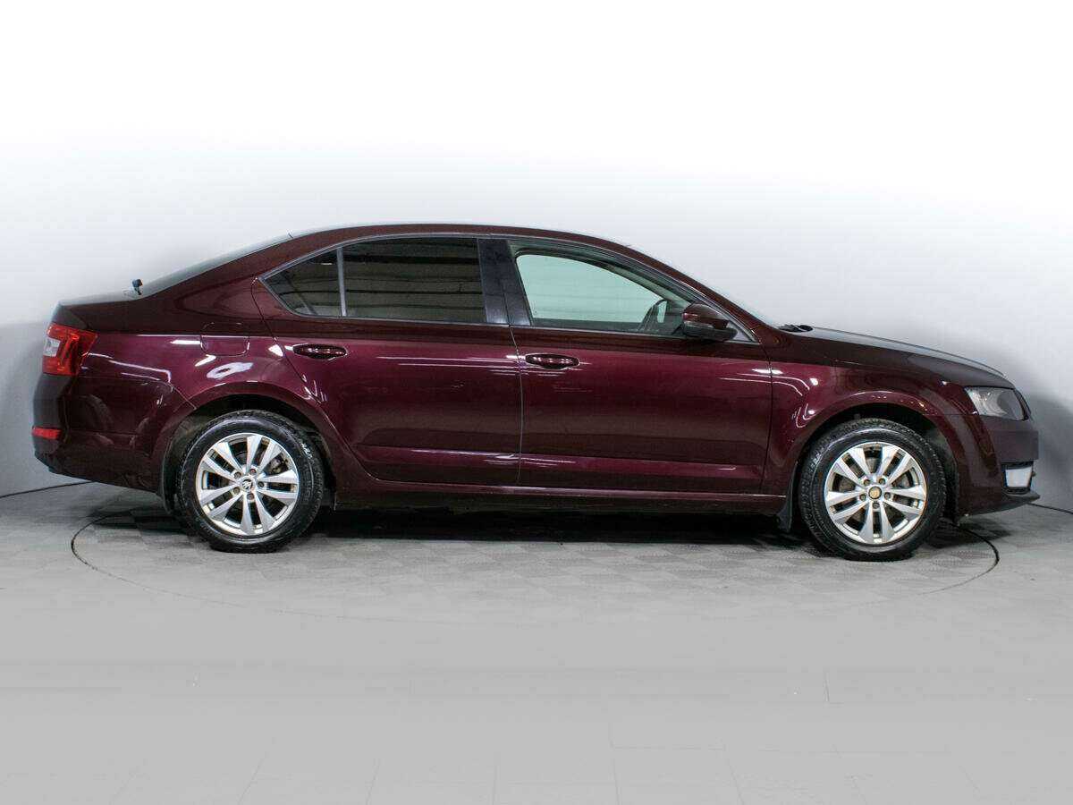 Skoda Octavia 2013 года с пробегом. Фото: #3