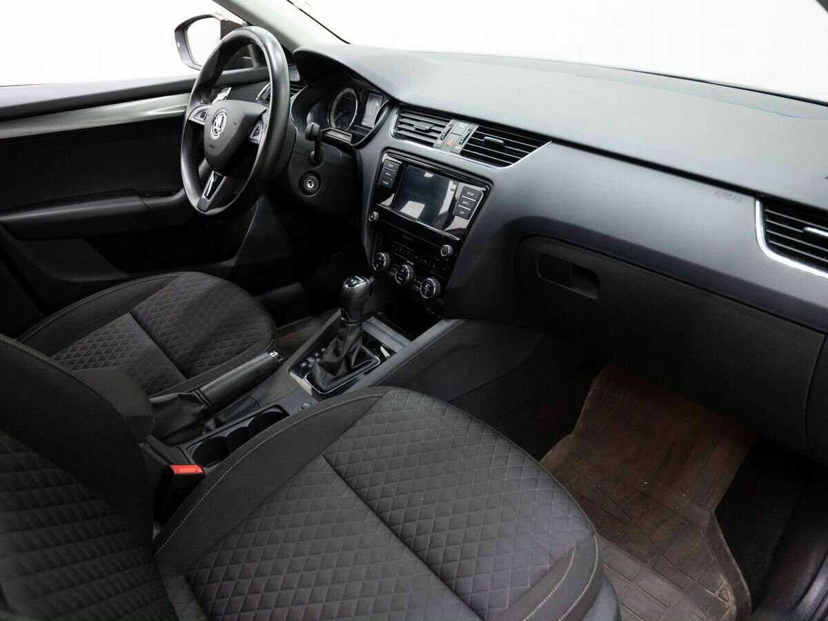 Skoda Octavia 2017 года с пробегом. Фото: #9