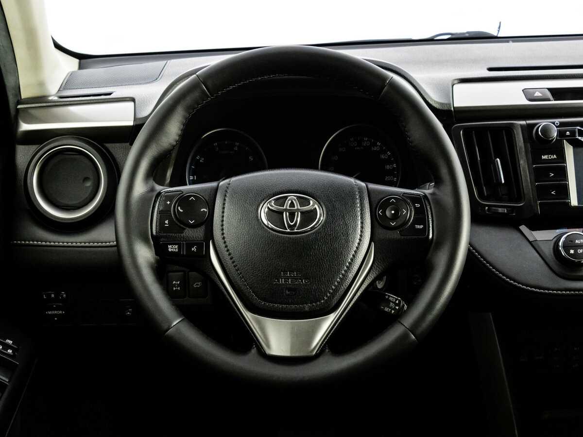 Toyota RAV4 2015 года с пробегом. Фото: #9