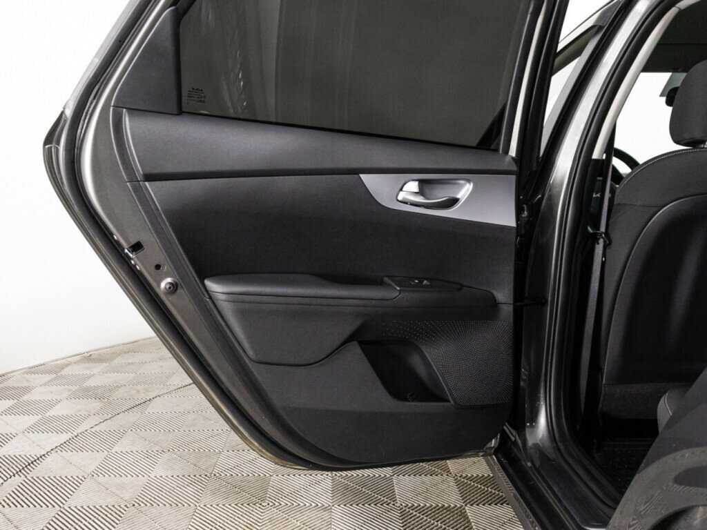 Kia Cerato 2022 года с пробегом. Фото: #23