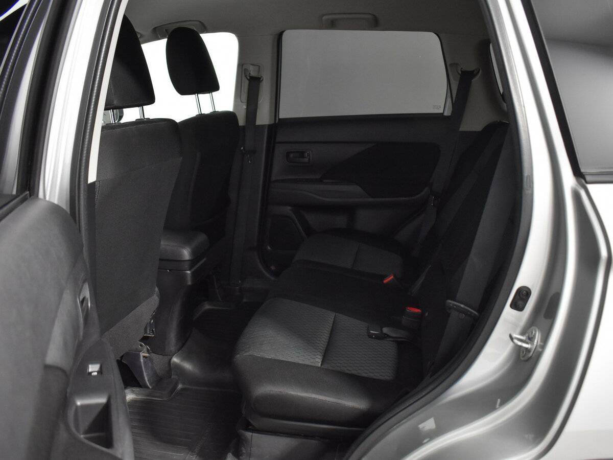 Mitsubishi Outlander 2015 года с пробегом. Фото: #11