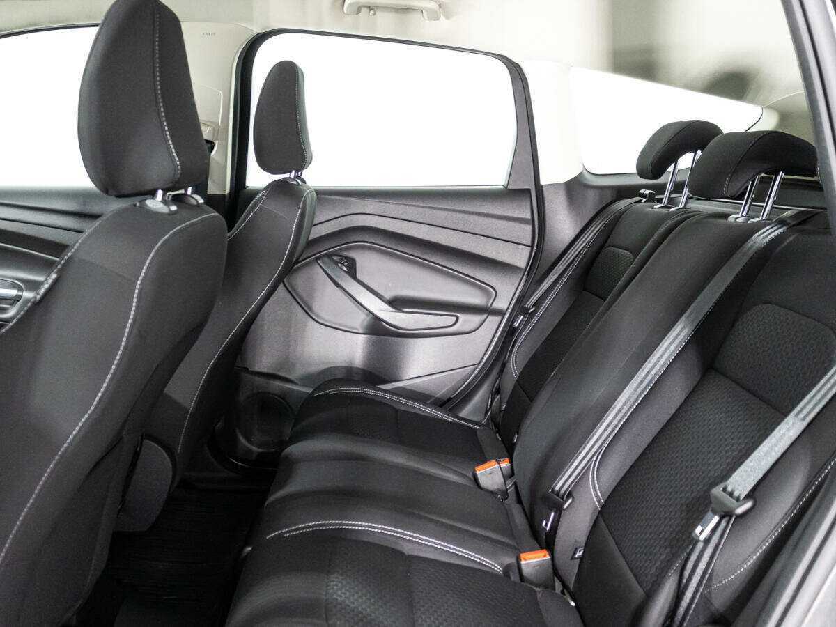 Ford Kuga 2017 года с пробегом. Фото: #9