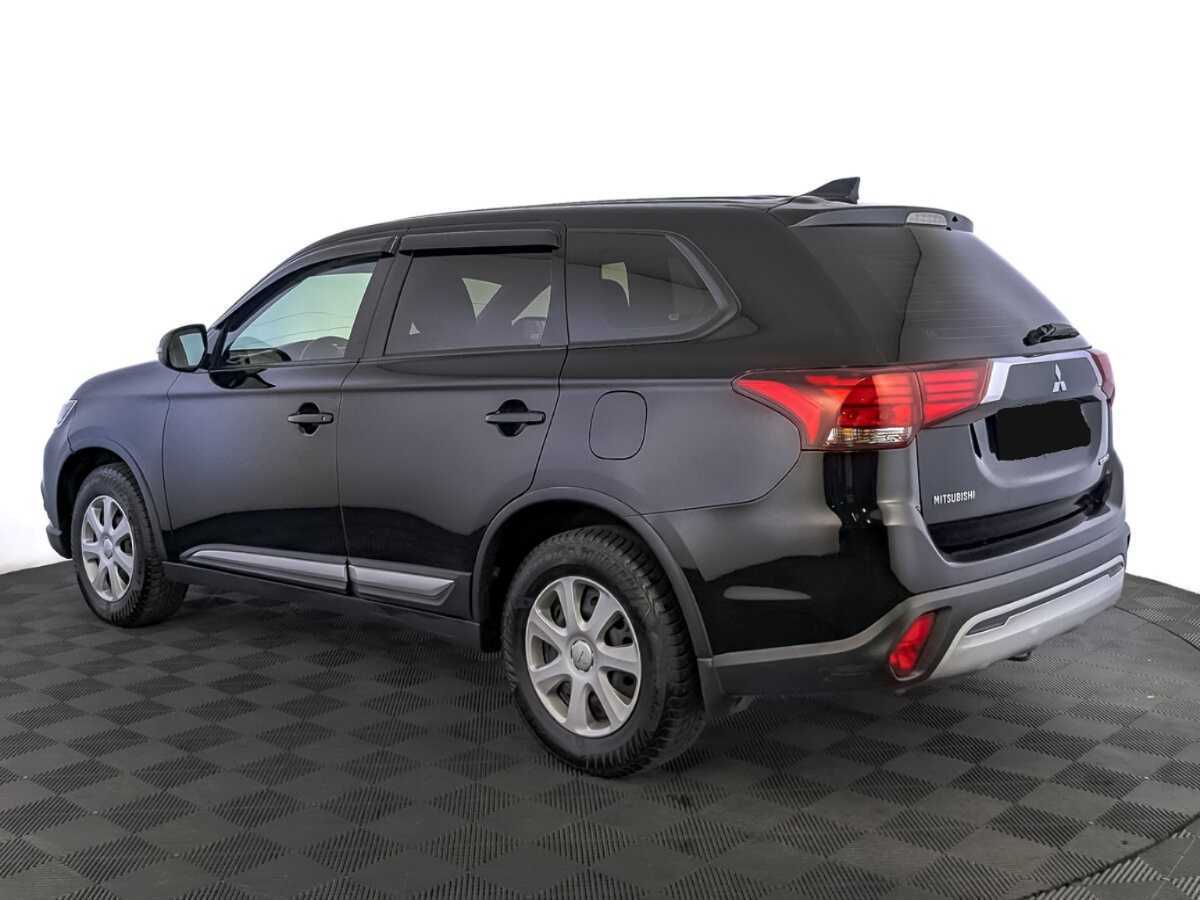 Mitsubishi Outlander 2018 года с пробегом. Фото: #6